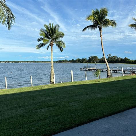 LAKE GRASSY INN & SUITES (Lake Placid) - Motel Reviews, Photos, Rate ...