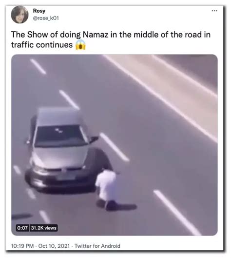 Video Of A Man Praying On A Busy Street In Istanbul Falsely Shared As ...