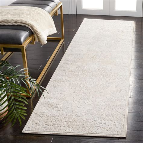 2'3" x 12' Vintage Runner Rug - Crème & Ivory Distressed Design, Non ...