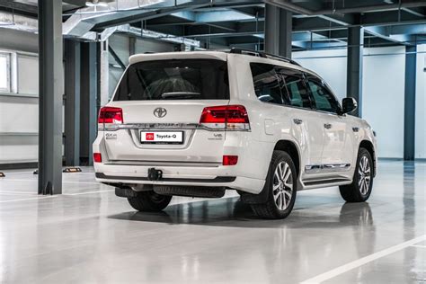 Toyota-Q :: Toyota Land Cruiser 200 LC200 GX-R Petrol High AT