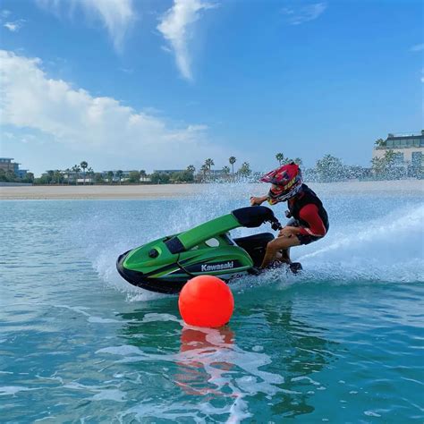 Stand Up Jetski in Dubai - Booking in 2 min