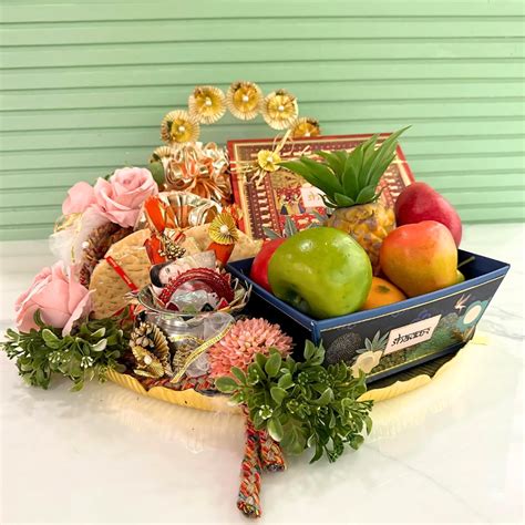 Lotus Shagun Karwa Chauth Hamper – Order Now for Traditional Elegance