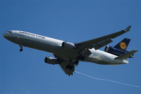 Lufthansa Cargo McDonnell Douglas MD-11F - Star Alliance Virtual