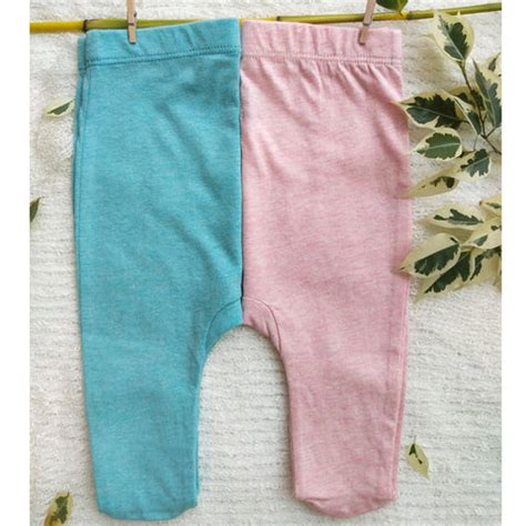Choosing NICU-friendly baby clothes - Nature's Cuddle