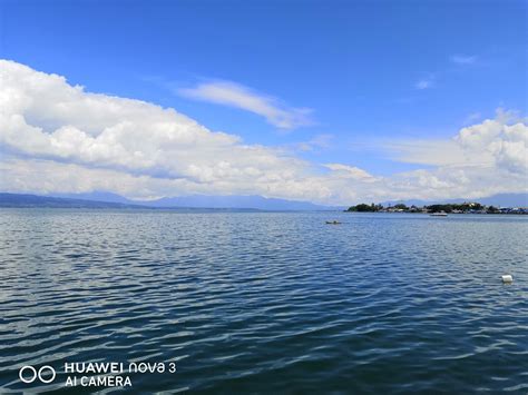 TIARA BUNGA HOTEL & VILLA (Samosir Island, Sumatra) - Hotel Reviews ...
