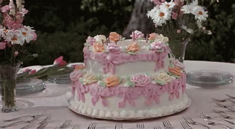 Exploding Cake - Cake GIF - Cake Explosion ExplodingCake - Discover ...