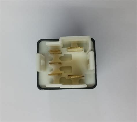 Toyota Qualis, Land Cruiser Multi Purpose Relay 90987-04002 12V 40A 5 ...