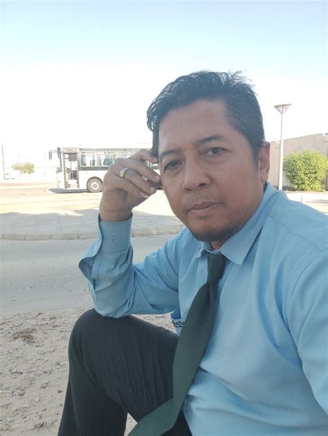 Menunggu anak anak pulang sekolah , Al-Jubail City, Kingdom Of Saudi ...