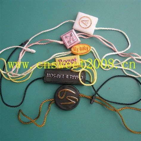 Plastic Clothes Garment Labels Tags For Garment And Bags, High Quality Plastic Clothes Garment ...