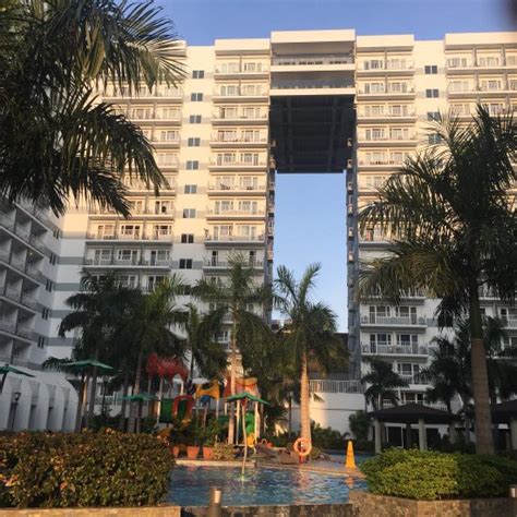 CONDO UNITS AT SHELL RESIDENCES MALL OF ASIA (Pasay, Metro Manila ...