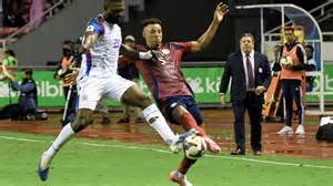 'Piojo out!' – Costa Rica fans demand manager Miguel Herrera’s exit ...