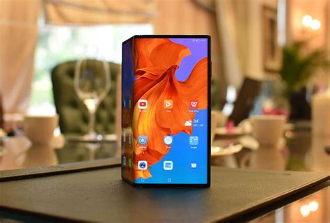 Huaweis Folding Phone Was Spotted At The Airport And The Timing Was ...