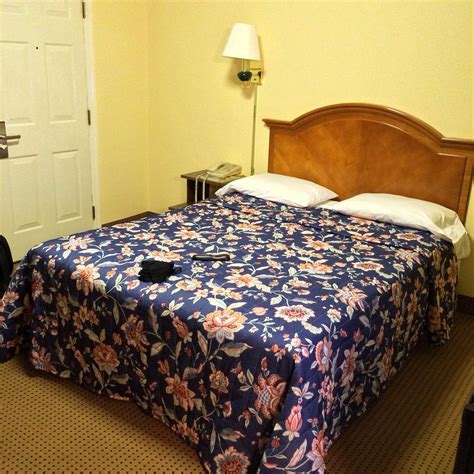 BUDGET INN STRASBURG - Motel Reviews & Photos - Tripadvisor