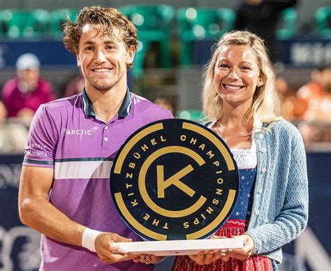 Petite Amie De Nelly 2024