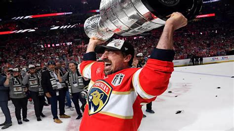 Brad Marchand’s 6-year deal with panthers raises red flags, draws $100M ...