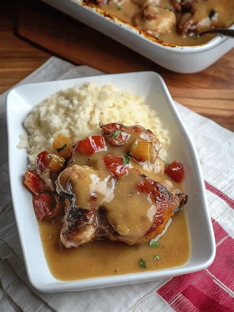 Irresistible Baked Smothered Chicken with Gravy Bliss