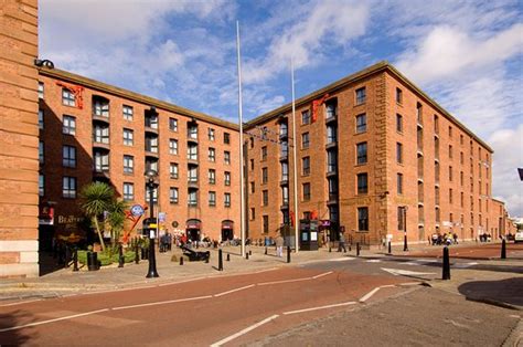 Dirty, cold premier inn - Review of Premier Inn Liverpool City Centre ...