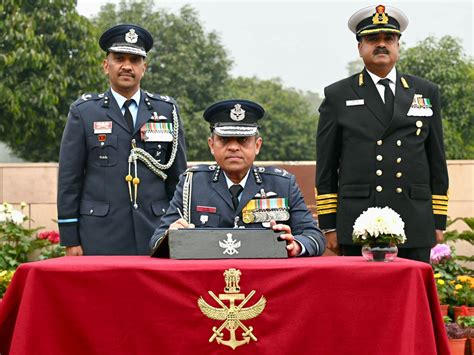 Air Marshal Nagesh Kapoor takes over as Vice Chief of Air Staff of ...