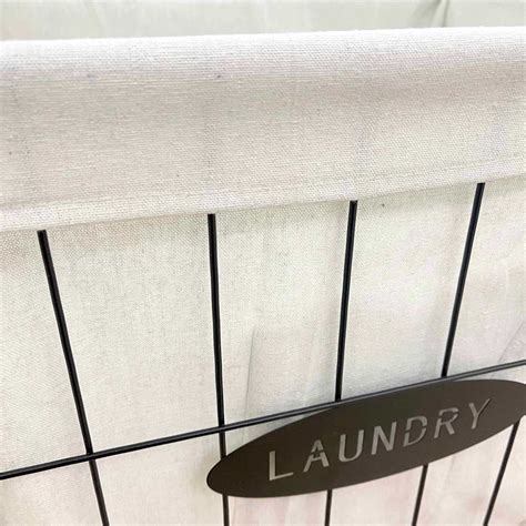 Wire hamper with wheels