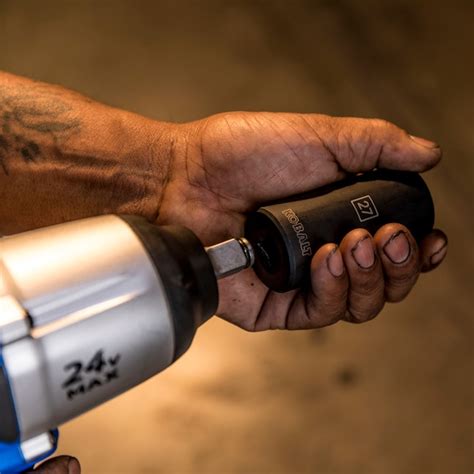 Kobalt Metric 1/2-in Drive 22Mm 6-point Impact Socket 85384 at Lowes.com