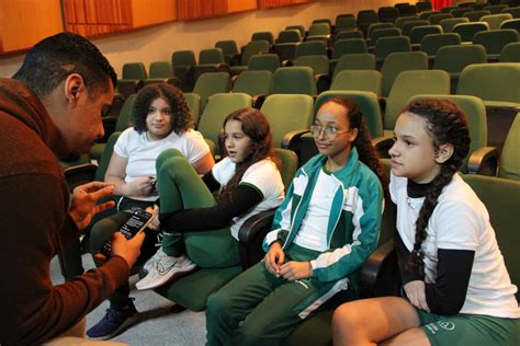 Um olhar mais empático e consciente - 6º e 7º ano • Escola Pinheiro