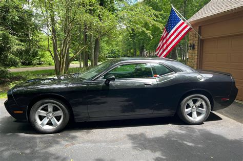 2009 Dodge Challenger R/T VIN: 2B3LJ54T69H525344 for Sale - Cars & Bids
