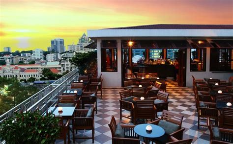 Chill time in rooftop - Reviews, Photos - Saigon Saigon Rooftop Bar ...
