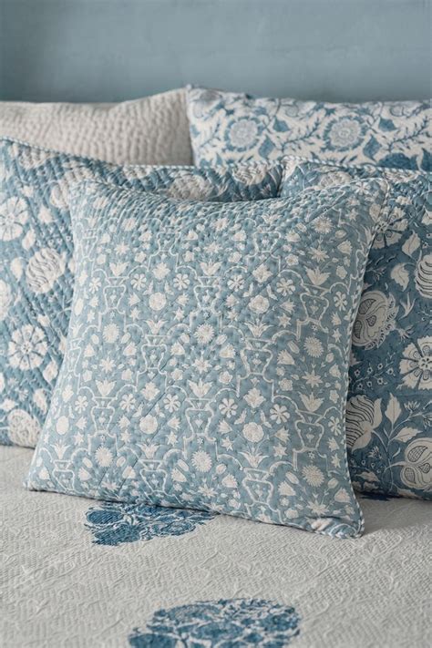 Good Earth – Stylish Sustainable Luxury Retail | Goodearth.in