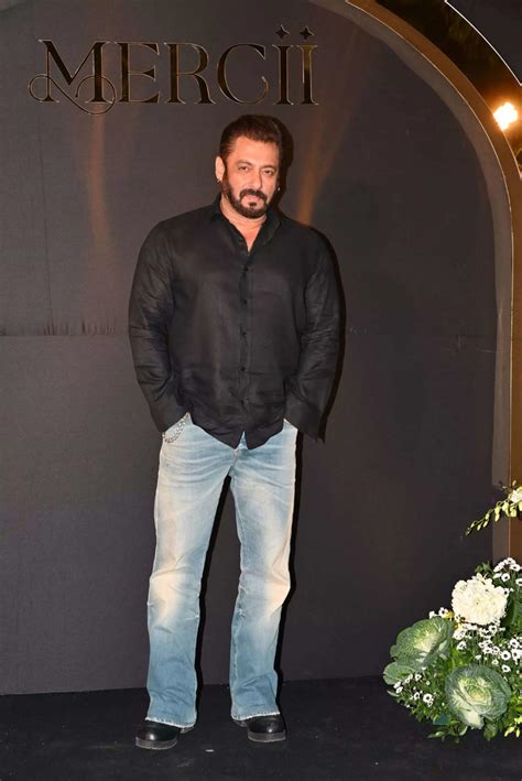 Salman Khan, Malaika Arora, Fardeen Khan, Aryan Khan and others attend ...