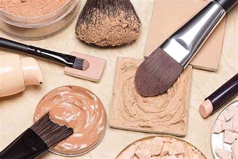 Correct time to throw away your makeup | Femina.in