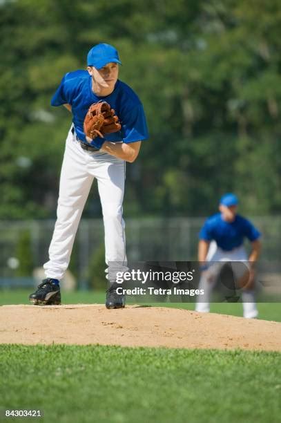 Baseball Pitcher Pitching 的图像结果