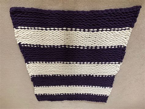 Chunky Knit Blanket | Chunky knit blanket, Knitted blankets, Yarn