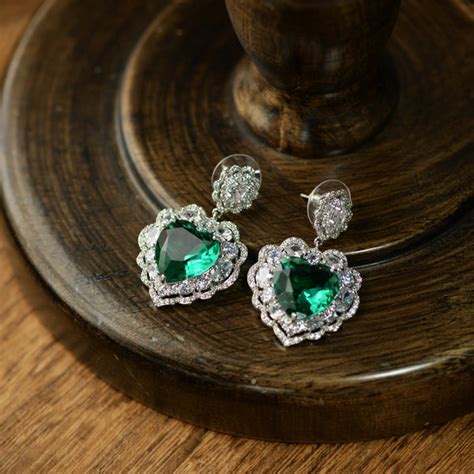 Mathilde Earrings – The Vintage Snob