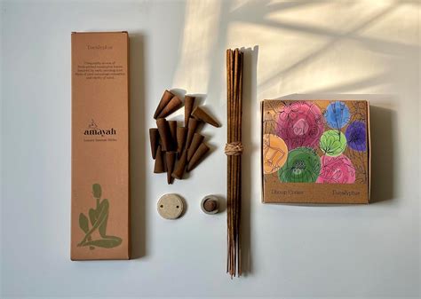 AMAYAH Luxury Organic Dhoop Cones (30 Cones + Holder) and Agarbatti (25 ...