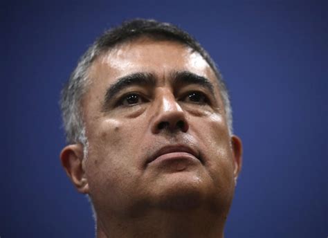 Desbordes se querella por malversación de fondos público - La Tercera