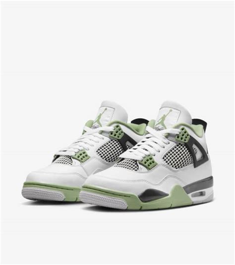 Women's Air Jordan 4 'Oil Green' (AQ9129-103) Release Date. Nike SNKRS IN