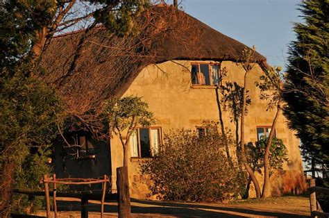 BERGHOUSE AND COTTAGES (Bergville) - B&B Reviews, Photos, Rate ...