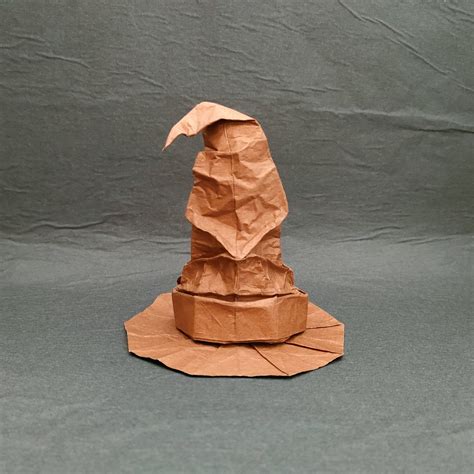 Origami Harry Potter Sorting Hat Sorting Hat Harry Potter #lowpolygon