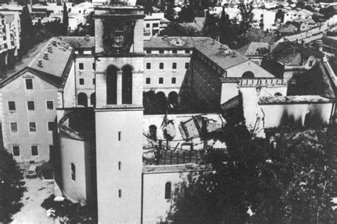 Na današnji dan 1992. godine zapaljena i izgorjela naša Franjevačka ...