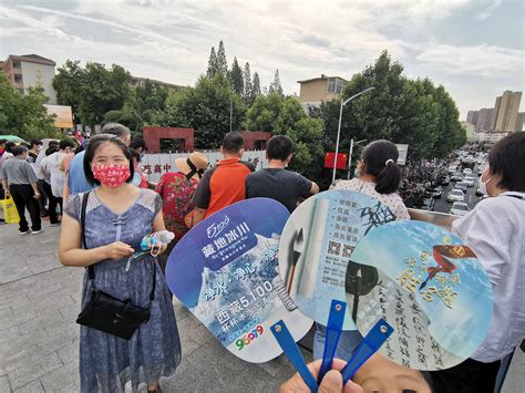 北京隔离酒店考点高考生：“正好考四天，要把四种套餐都尝一遍”_腾讯新闻