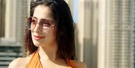 Raai Laxmi & MS Dhoni Break Up Story