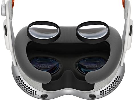 Use ZEISS Optical Inserts for vision correction with Apple Vision Pro ...