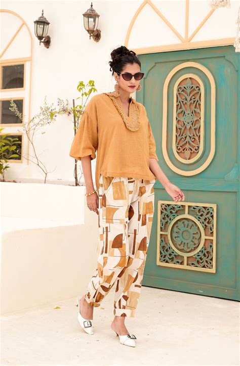 Shop Printed Brown Stylish Co-Ord Set | Zolo – ZoloLabel