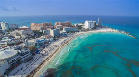 Rain and Hurricane Season (Summer) in Cancun 2026 - Rove.me