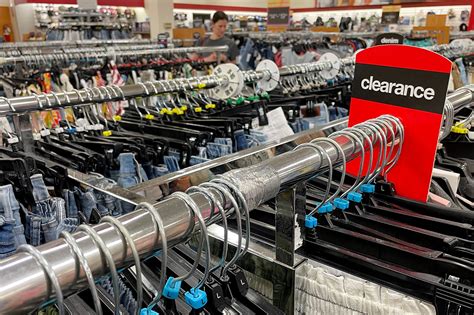 How TJ Maxx and Ross offer such deep discounts - WTOP News