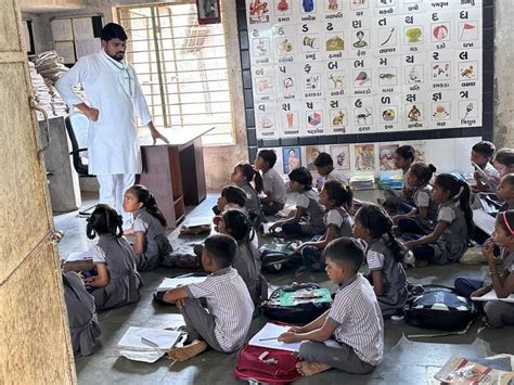 The MLA opened the closed school of Ringapadar and taught the students ...