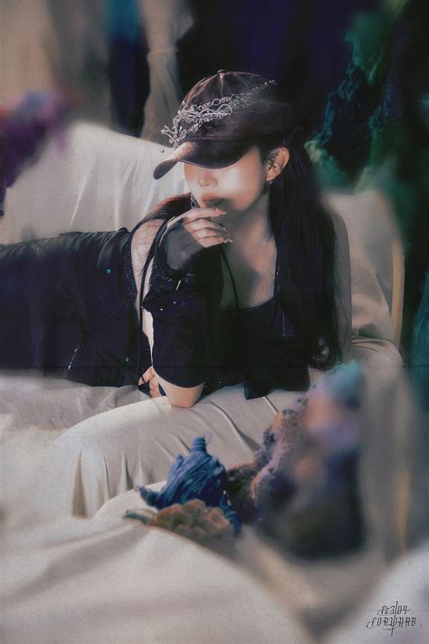 Watch: NMIXX Intrigues With Stylish MV For "KNOW ABOUT ME" Comeback | Soompi