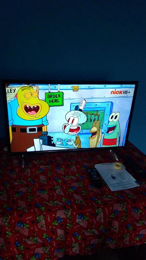 Skyworth 81 cm (32 Inches) HD Ready LED Smart TV 32 M20 (Black ...