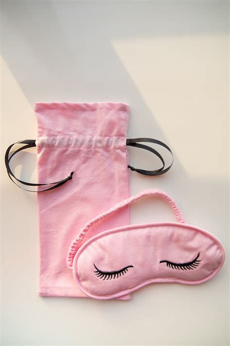 Shut-Eye Sleep Mask-Pink Blush – NiteFlite