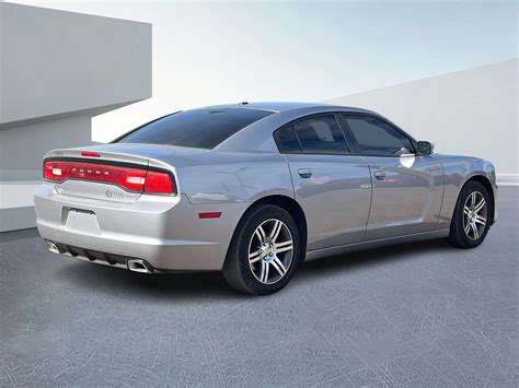 2014 Dodge Charger/SXT - Titan Auto Group